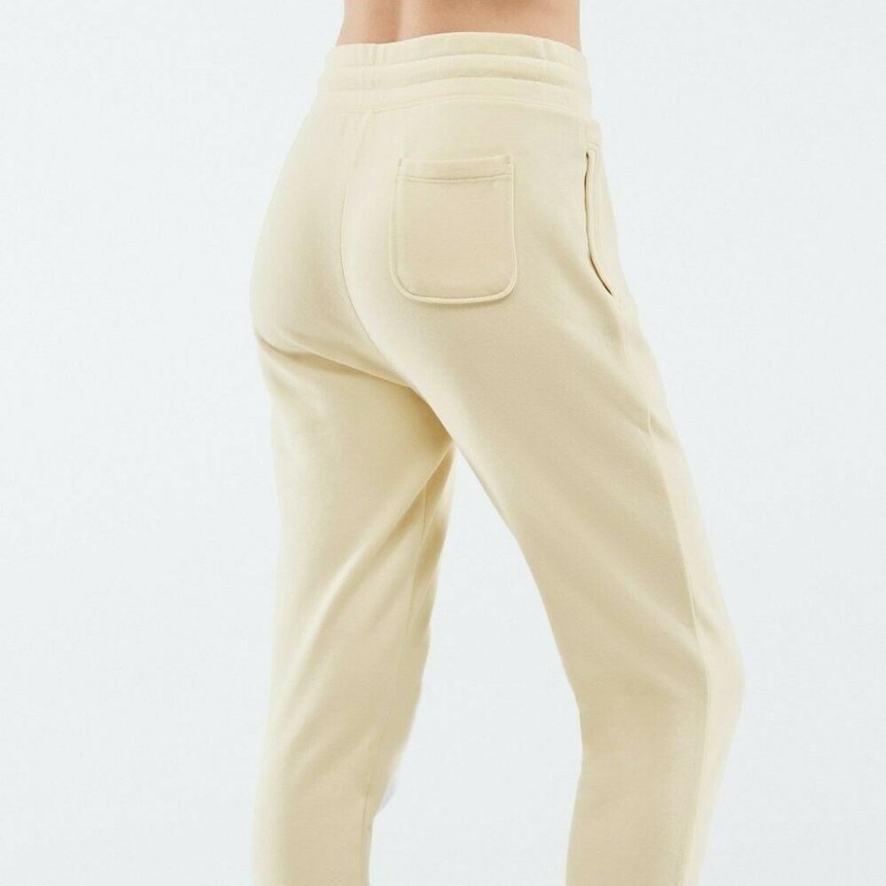 Fabletics XXL Luxe Terry Jogger Buttermilk mrsp $69.95